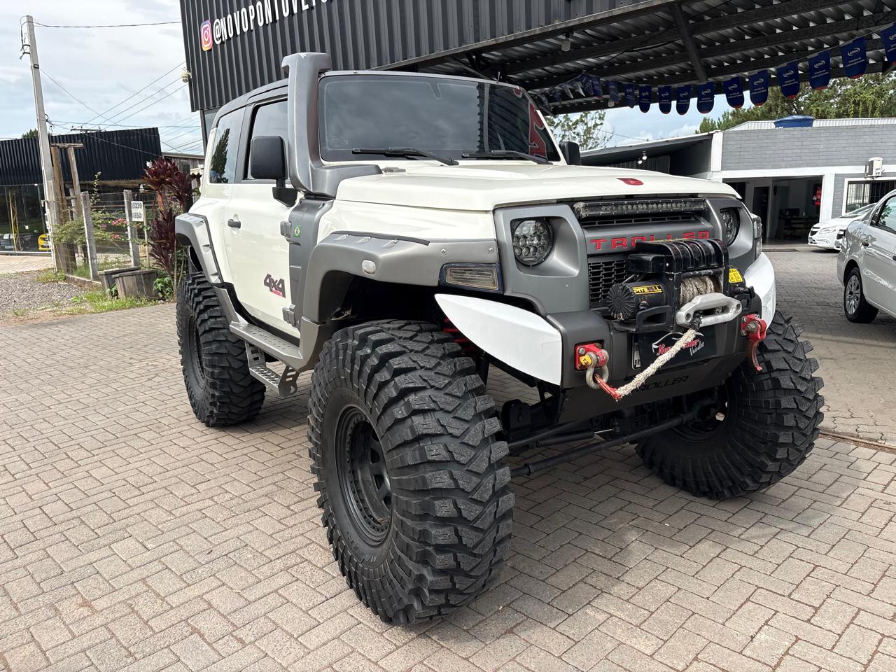 TROLLER T4 XLT 3.2/ 2015